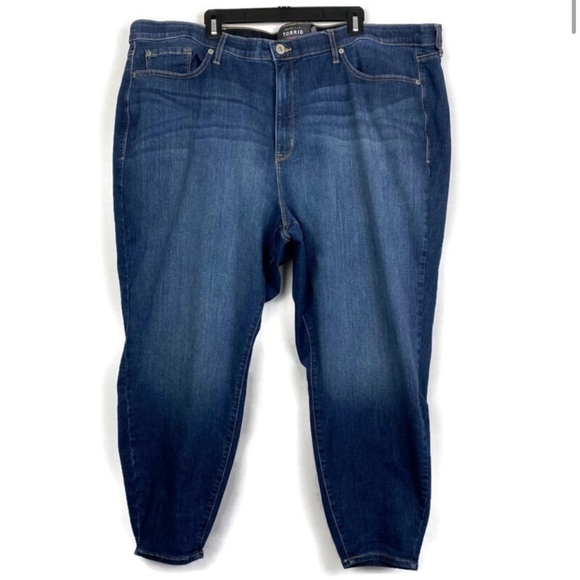 Torrid sky high skinny jeans size 30R - Picture 2 of 7